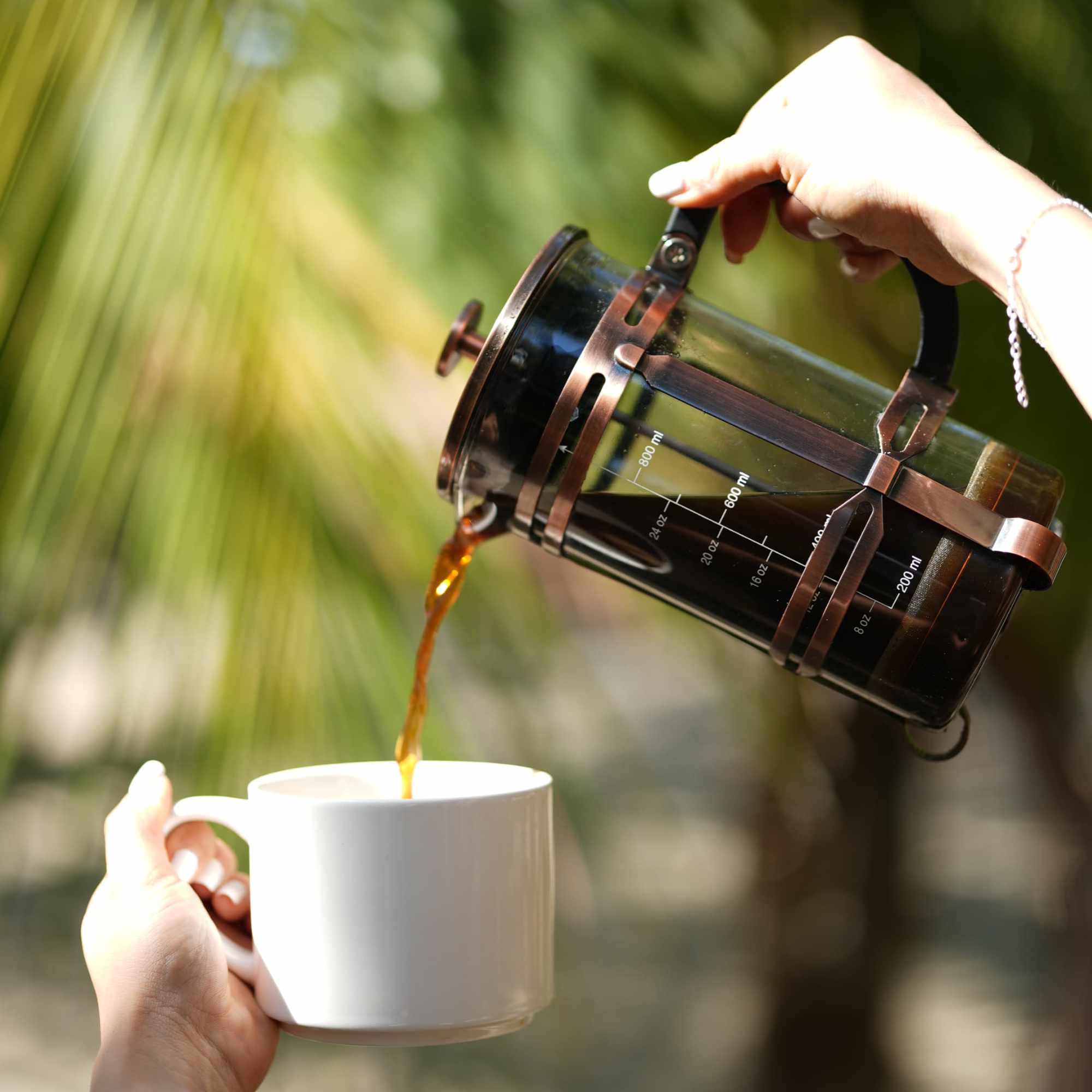 Taza de AM Café lista para disfrutar